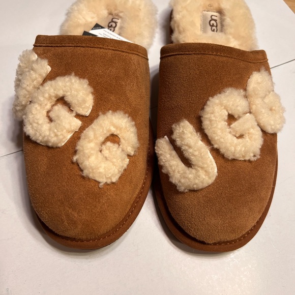 UGG Shoes Authentic Ugg Slippers Unisex Poshmark